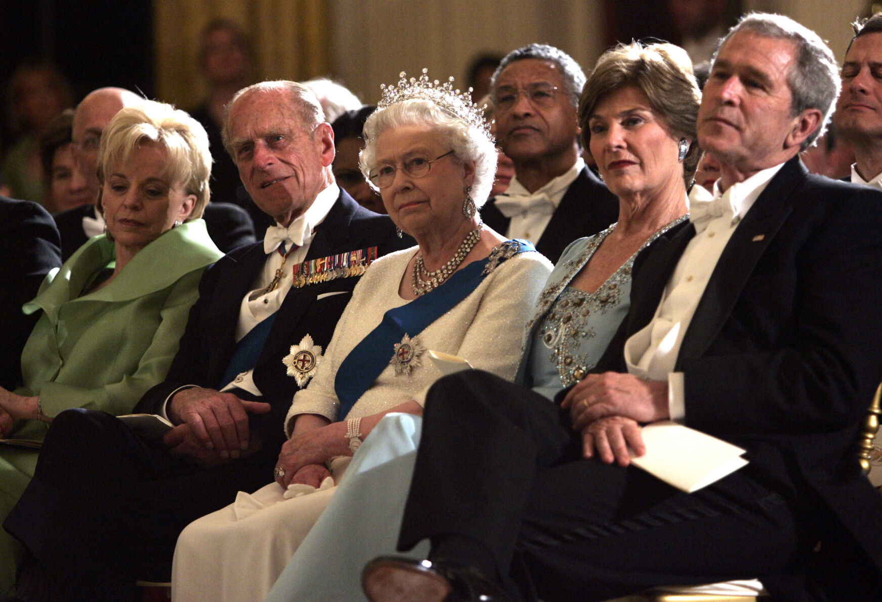 2007: Queen Elizabeth II and President George W. Bush